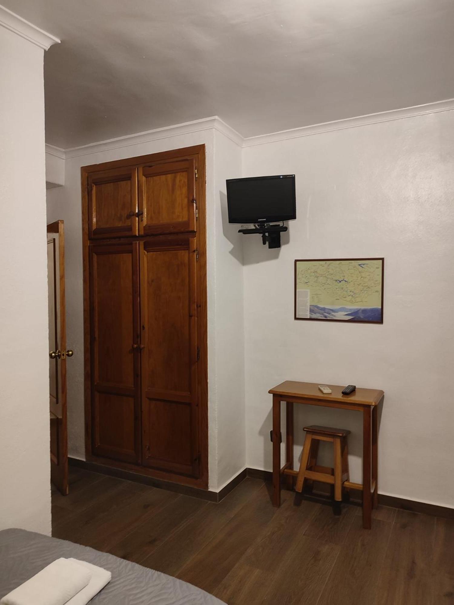 Hotel El Cruce Hornos Esterno foto
